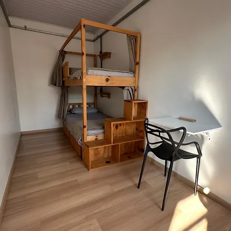 Araucária Hostel e Pousada-2